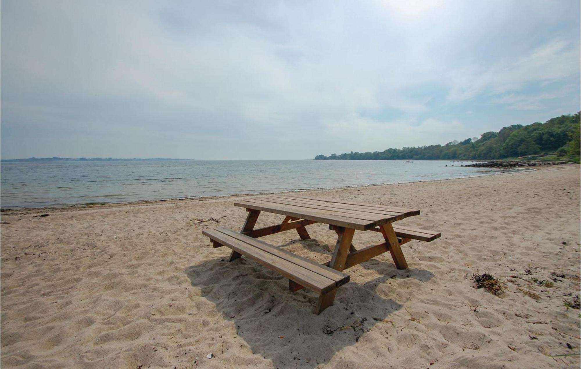 Beautiful Home In Aabenraa With Wifi Luaran gambar